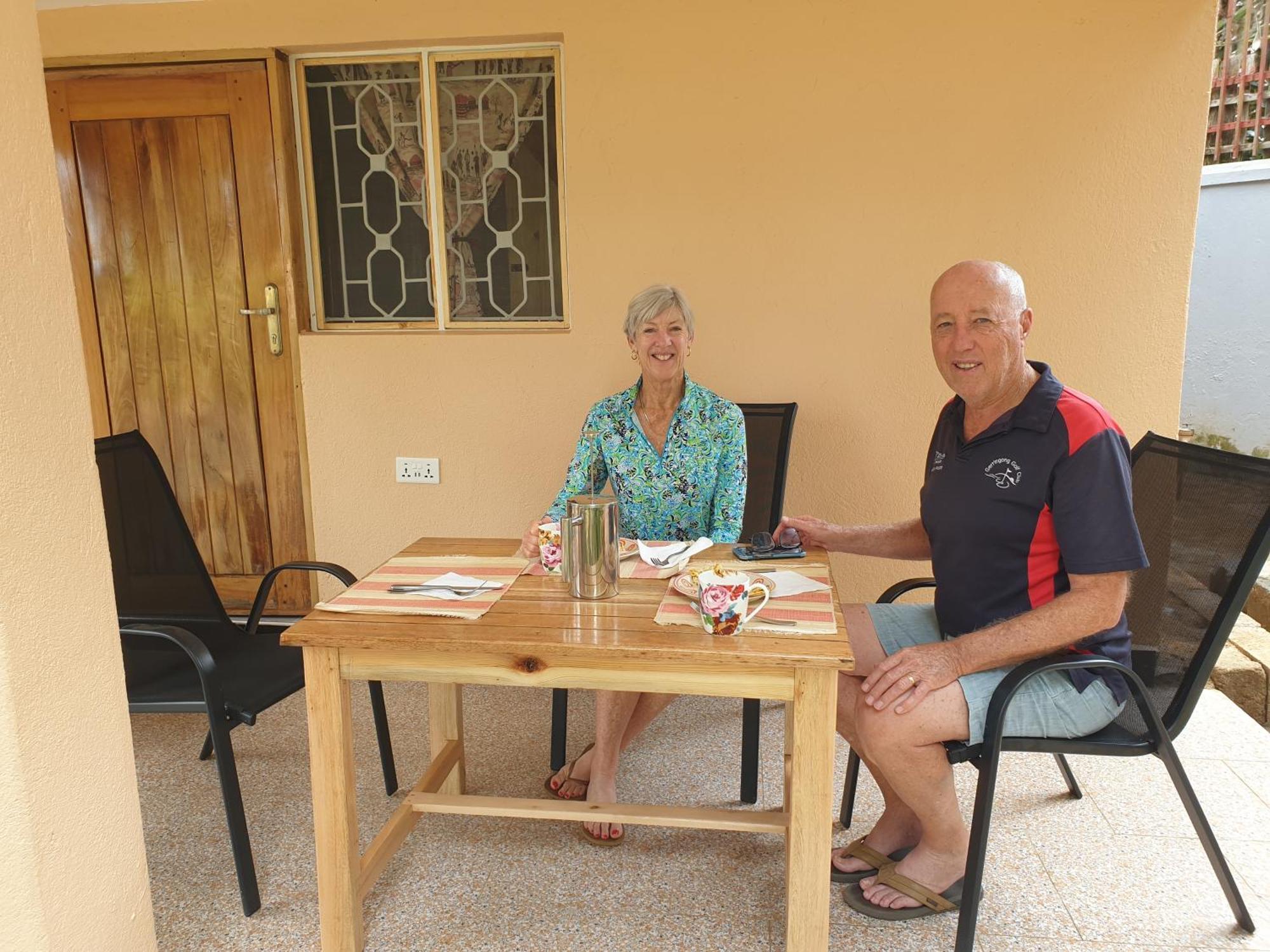 Alison & Dave'S Guesthouse عنتيبي المظهر الخارجي الصورة